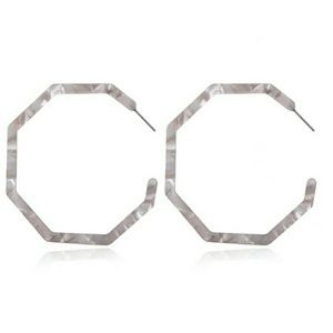 ❤ 4/$15❤ Gray and White Acrylic Hexagon Hoops